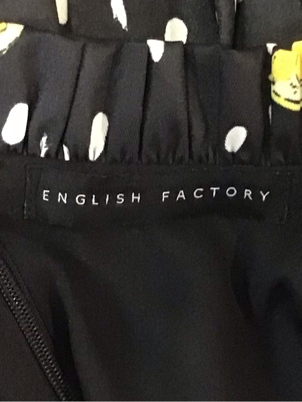English Factory - Picture 5 of 5